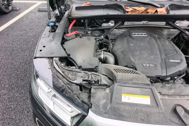 Used Audi Q5L 2018 40 TFSI Prestige Fashion Edition China VI Engine Bay Right