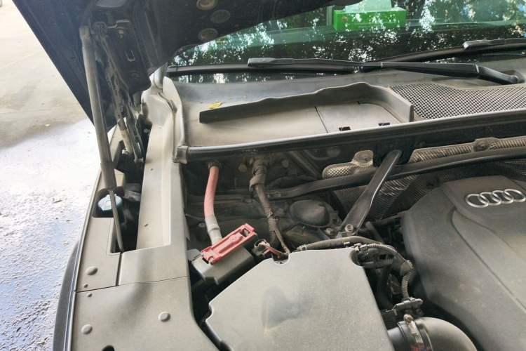 Used Audi Q5L 2018 40 TFSI Prestige Fashion Edition China VI Engine Bay Right