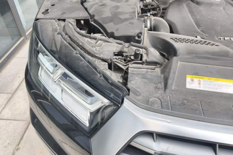 Used Audi Q5L 2018 40 TFSI Prestige Fashion Edition China VI Engine Bay Right