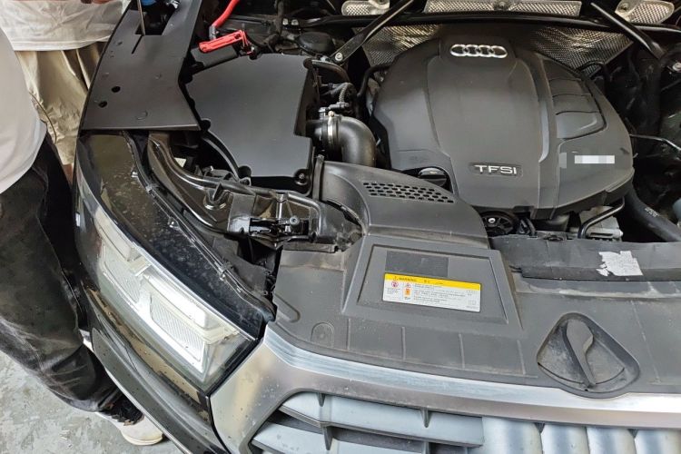 Used Audi Q5L 2018 40 TFSI Prestige Fashion Edition China V Engine Bay Right