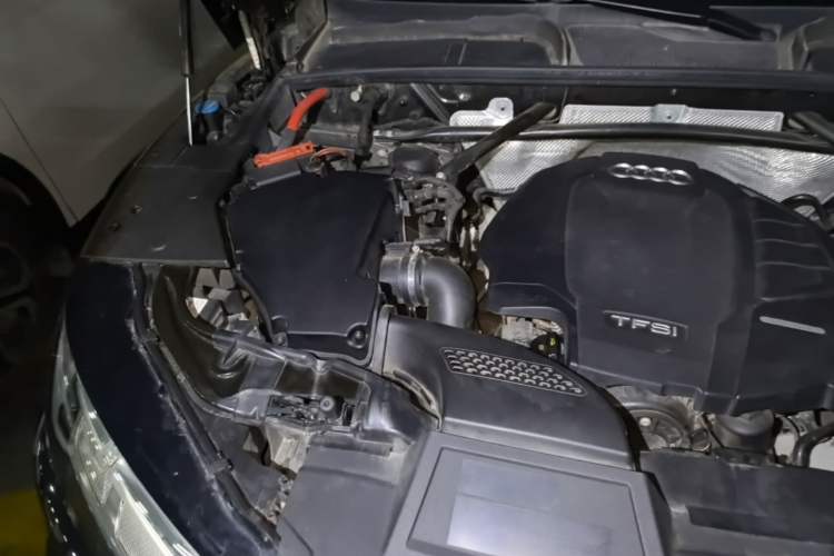 Used Audi Q5L 2018 40 TFSI Prestige Fashion Edition China VI Engine Bay Right
