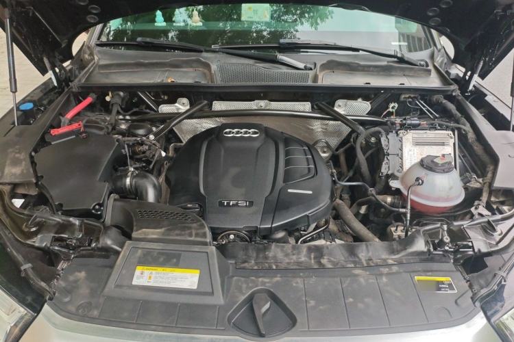 Used Audi Q5L 2018 40 TFSI Prestige Fashion Edition China VI Engine Bay