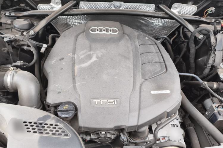 Used Audi Q5L 2018 40 TFSI Prestige Fashion Edition China VI Engine Bay