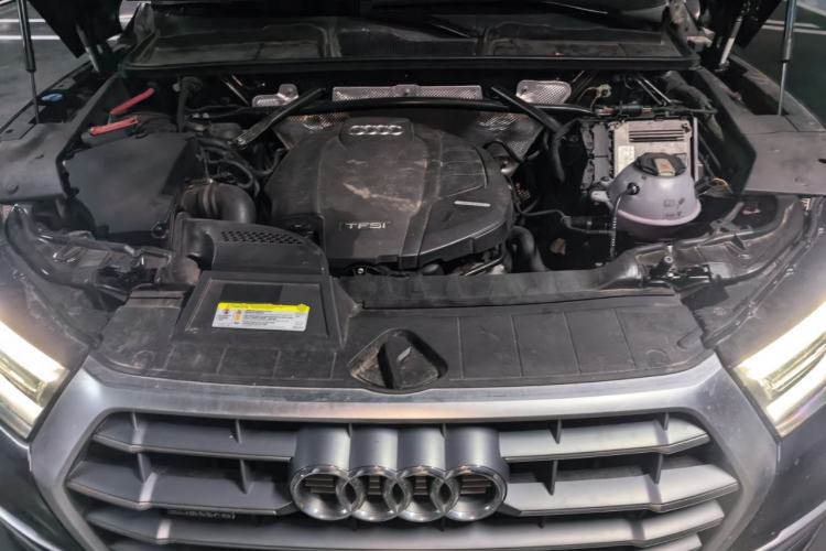 Used Audi Q5L 2018 40 TFSI Prestige Edition China V Engine Bay