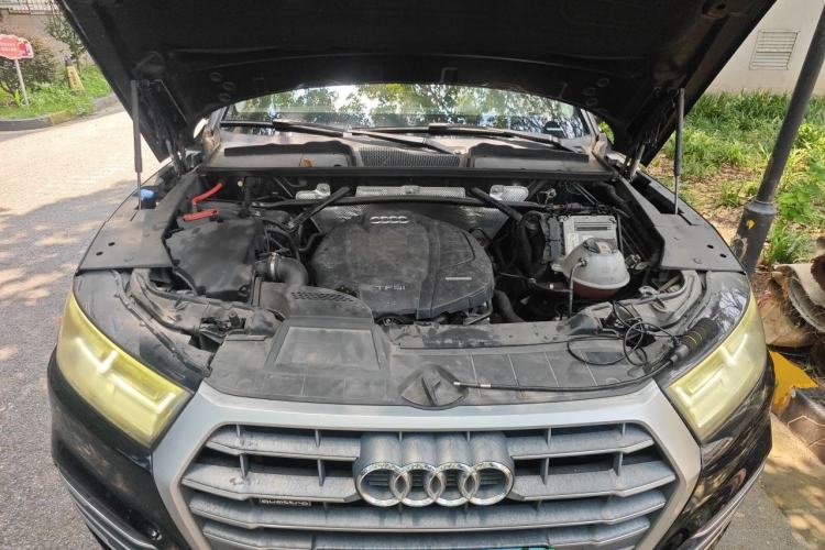 Used Audi Q5L 2018 40 TFSI Prestige Fashion Edition China V Engine Bay
