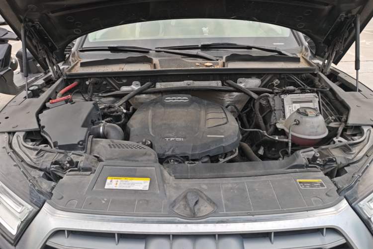 Used Audi Q5L 2018 40 TFSI Prestige Fashion Edition China VI Engine Bay