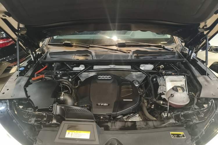 Used Audi Q5L 2018 40 TFSI Prestige Fashion Edition China V Engine Bay