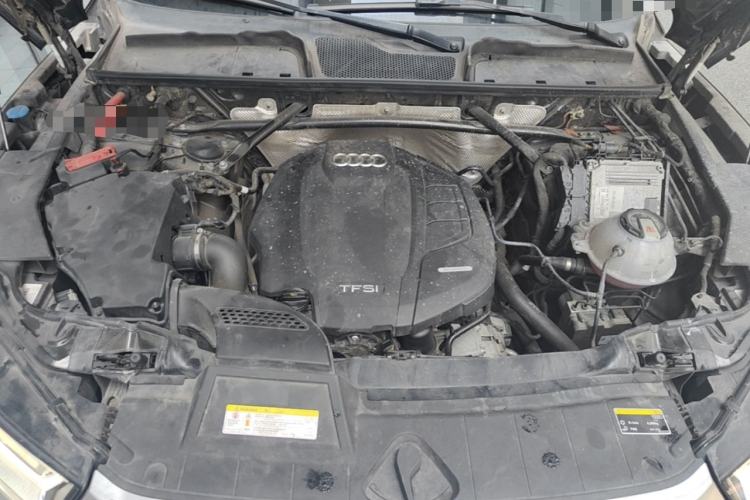 Used Audi Q5L 2018 40 TFSI Prestige Fashion Edition China VI Engine Bay