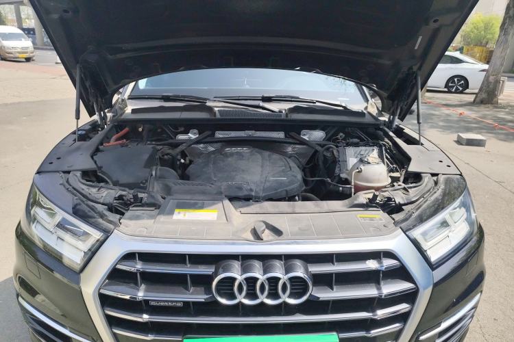 Used Audi Q5L 2018 45 TFSI Prestige Elegant Edition China VI Engine Bay