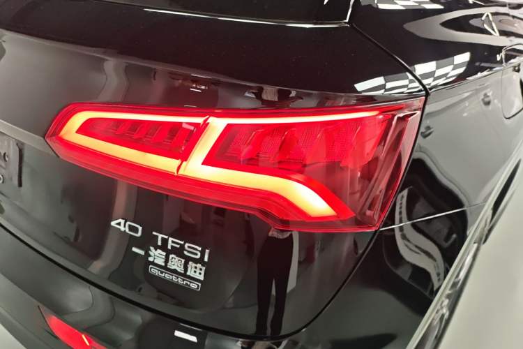 Used Audi Q5L 2018 40 TFSI Prestige Fashion Edition China V Exterior 3