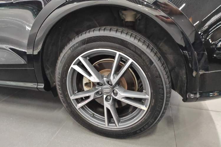 Used Audi Q5L 2018 40 TFSI Prestige Fashion Edition China VI Exterior 4
