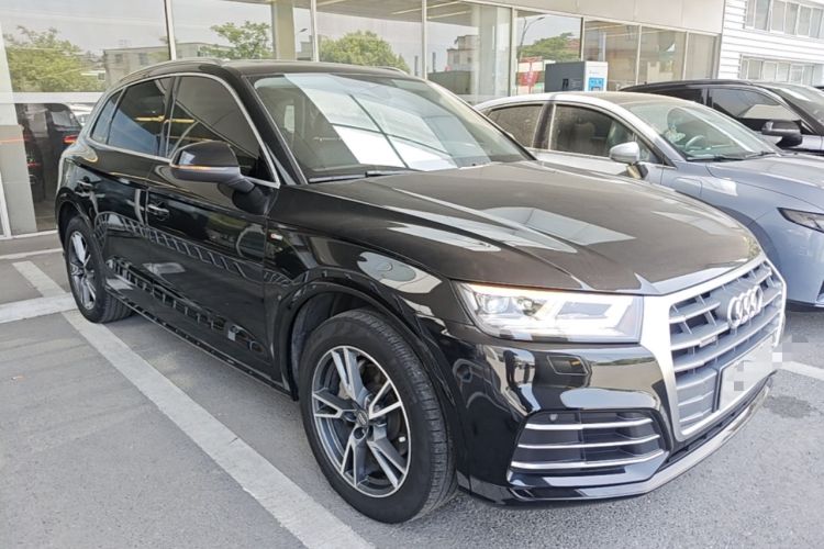 Used Audi Q5L 2018 40 TFSI Prestige Fashion Edition China VI Front Right 45 Deg