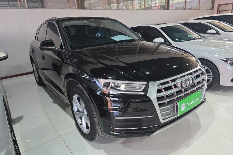 Used Audi Q5L 2018 40 TFSI Prestige Edition China VI Emission Standard Front Right 45 Deg