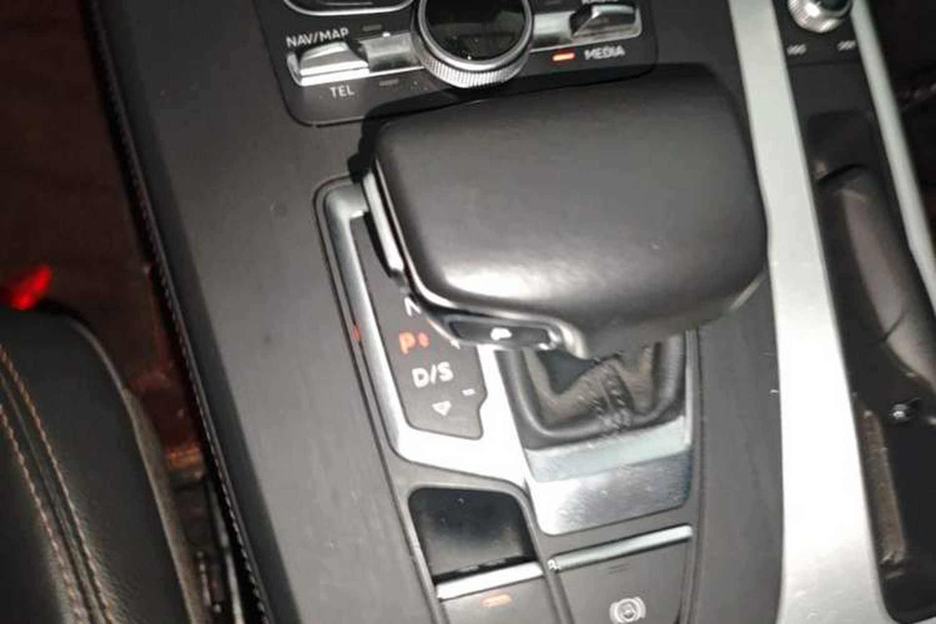 Used Audi Q5L 2018 40 TFSI Prestige Fashion Edition China VI Gear Lever