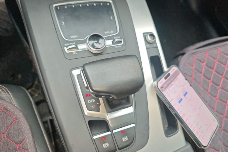 Used Audi Q5L 2018 40 TFSI Prestige Fashion Edition China V Gear Lever