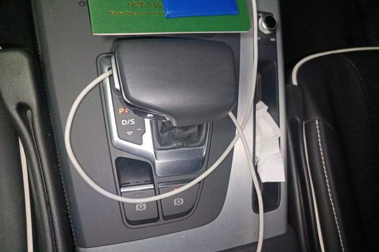 Used Audi Q5L 2018 40 TFSI Prestige Fashion Edition China V Gear Lever