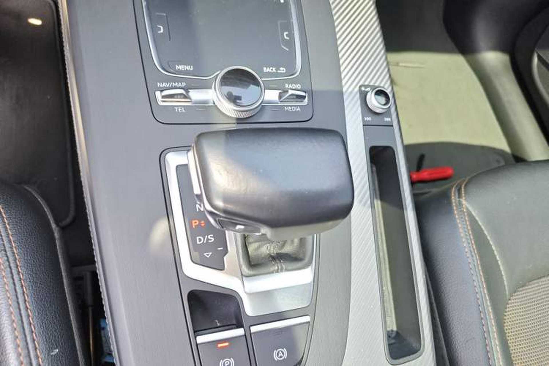 Used Audi Q5L 2018 45 TFSI Prestige Fashion Edition China V Emission Standard Gear Lever