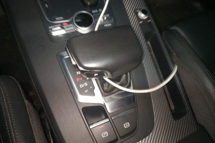 Used Audi Q5L 2018 45 TFSI Prestige Sport China V Gear Lever