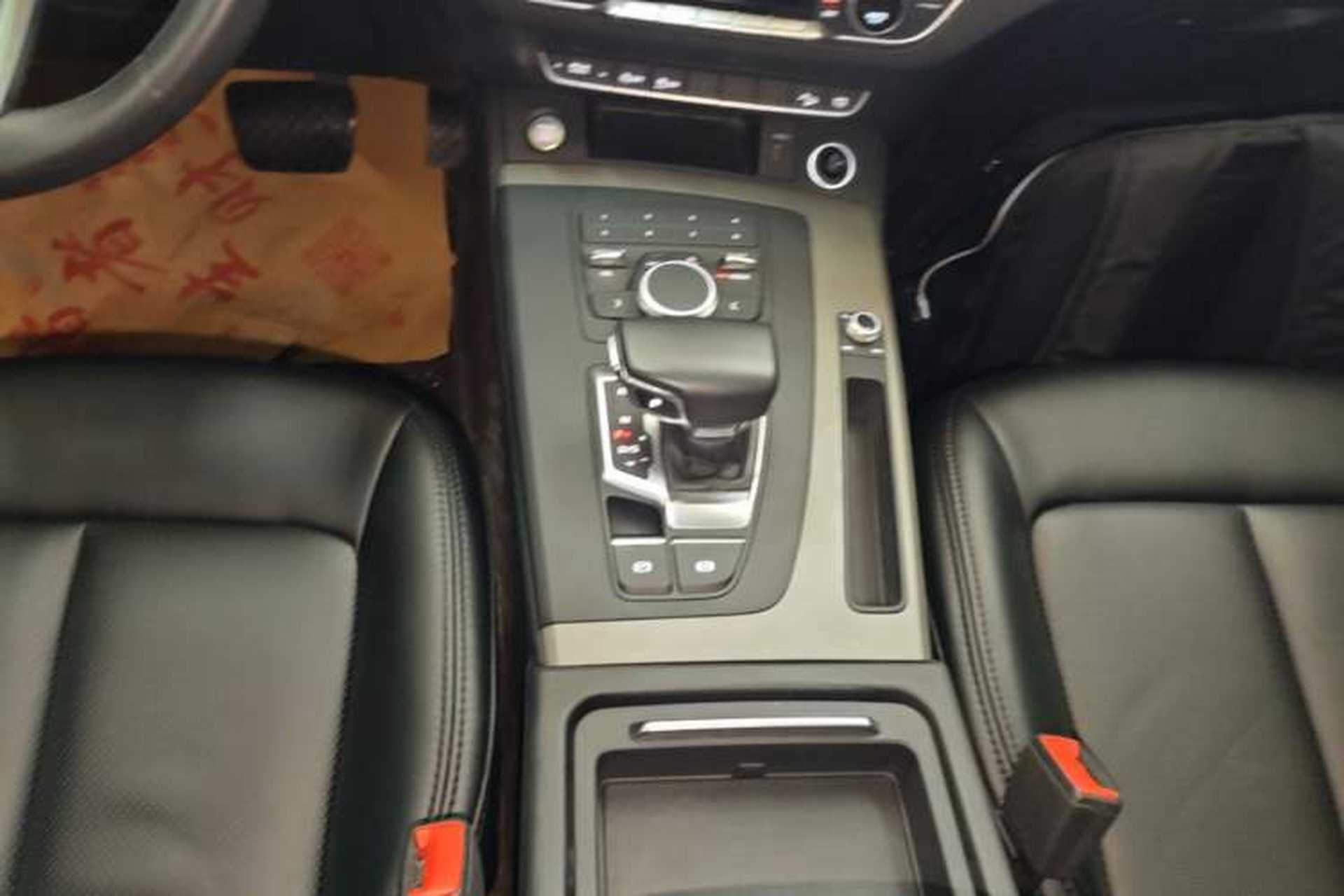 Used Audi Q5L 2018 40 TFSI Prestige Edition China VI Emission Standard Gear Lever
