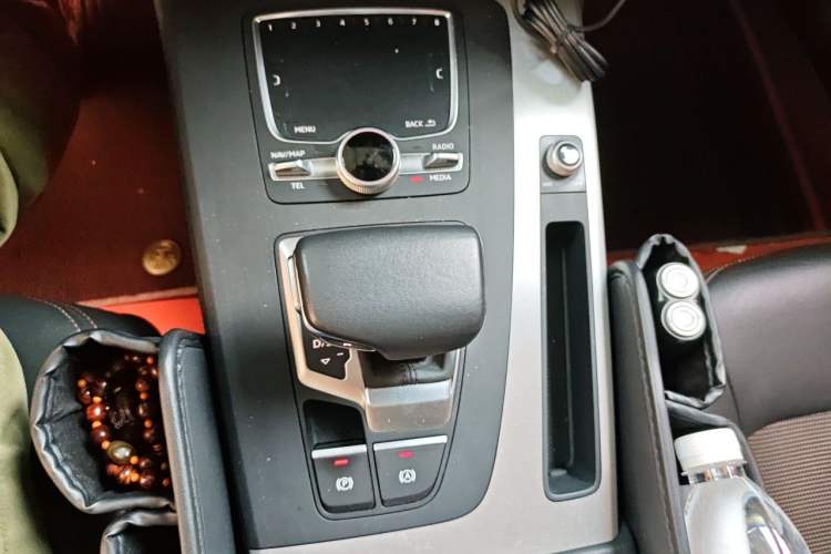Used Audi Q5L 2018 40 TFSI Prestige Fashion Edition China V Gear Lever