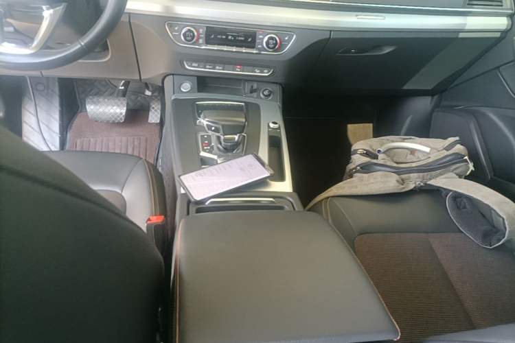 Used Audi Q5L 2018 40 TFSI Prestige Fashion Edition China V Gear Lever