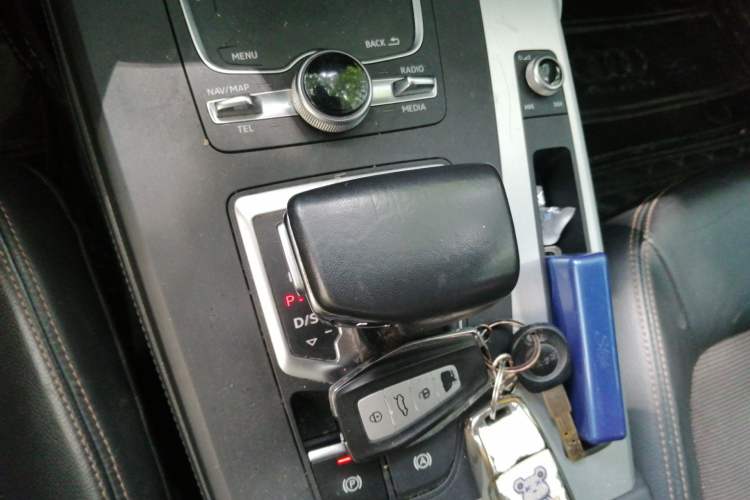 Used Audi Q5L 2018 40 TFSI Prestige Fashion Edition China V Gear Lever
