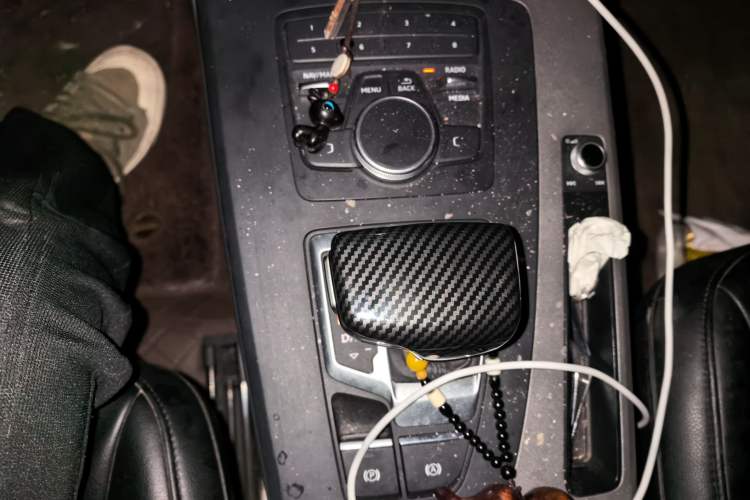 Used Audi Q5L 2018 40 TFSI Prestige Edition China V Gear Lever