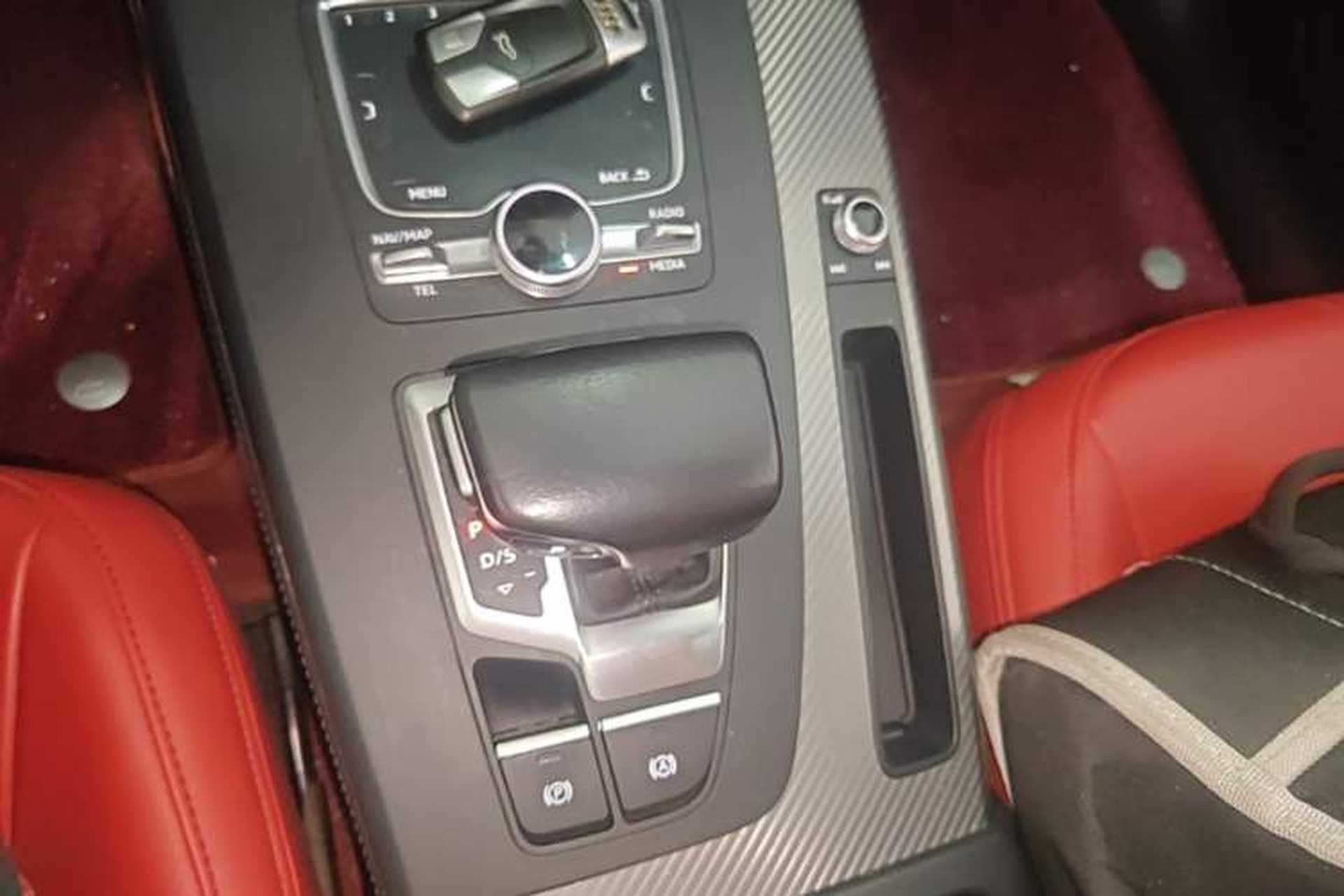 Used Audi Q5L 2018 45 TFSI Prestige Fashion Edition China V Emission Standard Gear Lever