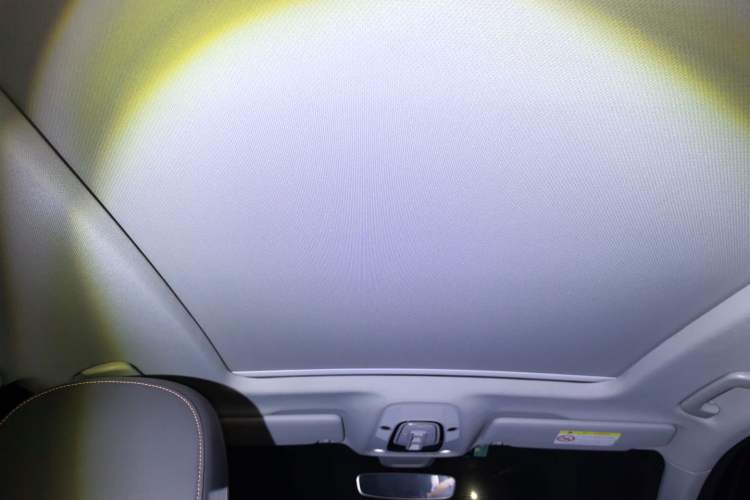 Used Audi Q5L 2018 40 TFSI Prestige Fashion Edition China VI Headliner
