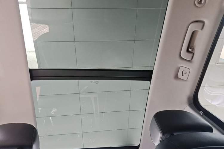 Used Audi Q5L 2018 40 TFSI Prestige Fashion Edition China VI Headliner
