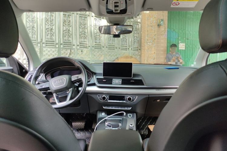 Used Audi Q5L 2018 45 TFSI Prestige Fashion Edition China VI Emission Standard Headliner