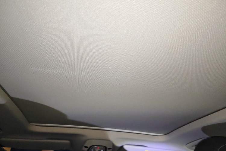 Used Audi Q5L 2018 40 TFSI Prestige Fashion Edition China VI Headliner