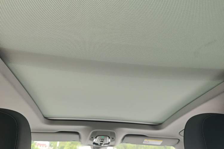 Used Audi Q5L 2018 40 TFSI Prestige Fashion Edition China VI Headliner