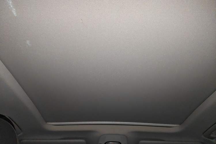Used Audi Q5L 2018 40 TFSI Prestige Fashion Edition China VI Headliner
