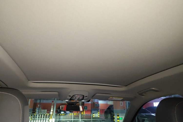 Used Audi Q5L 2018 40 TFSI Prestige Fashion Edition China VI Headliner