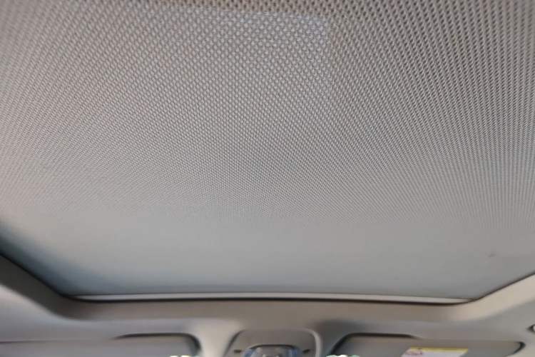 Used Audi Q5L 2018 40 TFSI Prestige Fashion Edition China VI Headliner