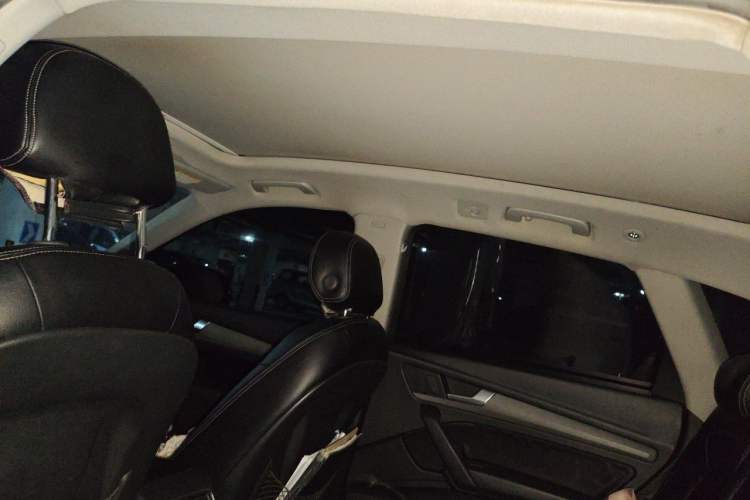 Used Audi Q5L 2018 40 TFSI Prestige Edition China V Headliner