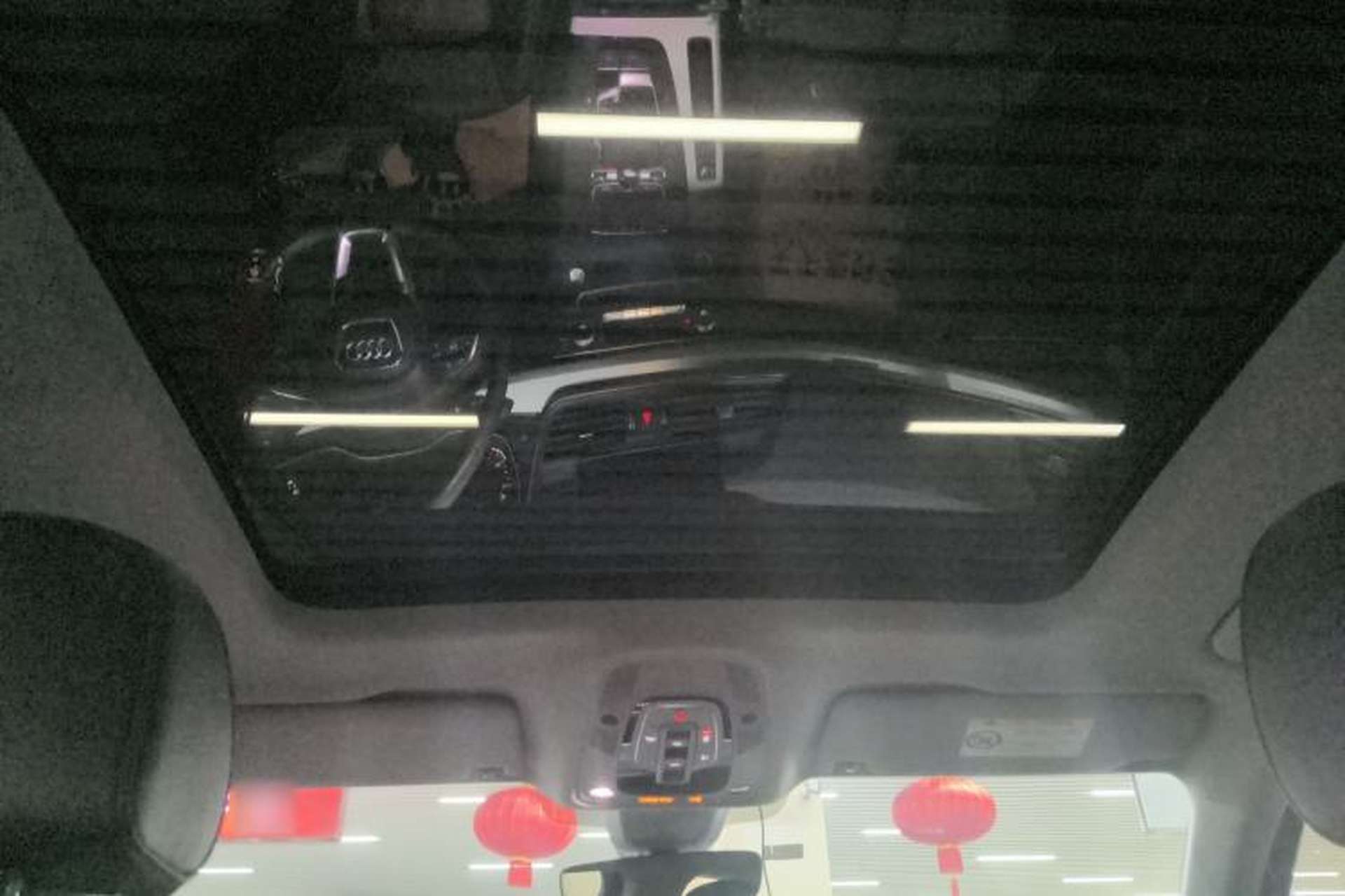 Used Audi Q5L 2018 40 TFSI Prestige Fashion Edition China VI Headliner