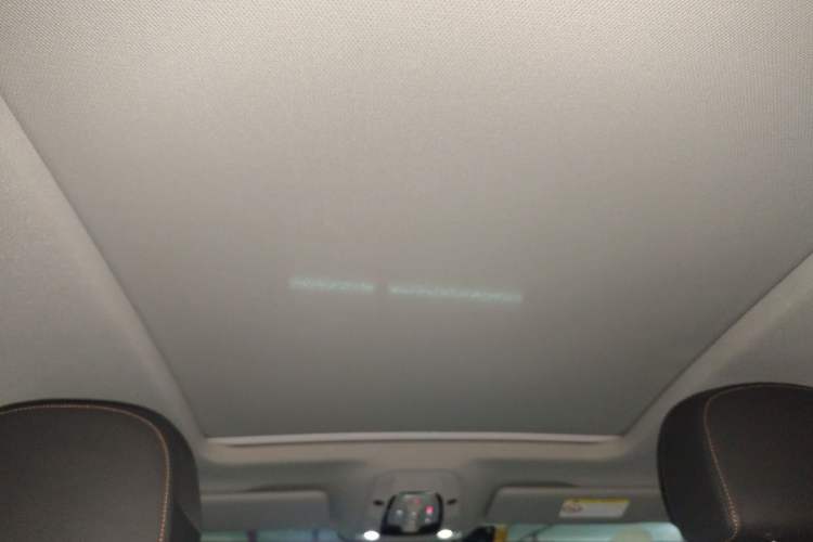 Used Audi Q5L 2018 40 TFSI Prestige Fashion Edition China VI Headliner