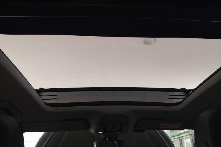 Used Audi Q5L 2018 40 TFSI Prestige Fashion Edition China VI Headliner