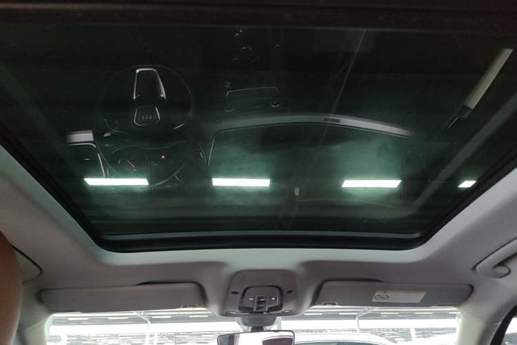 Used Audi Q5L 2018 40 TFSI Prestige Edition China V Headliner
