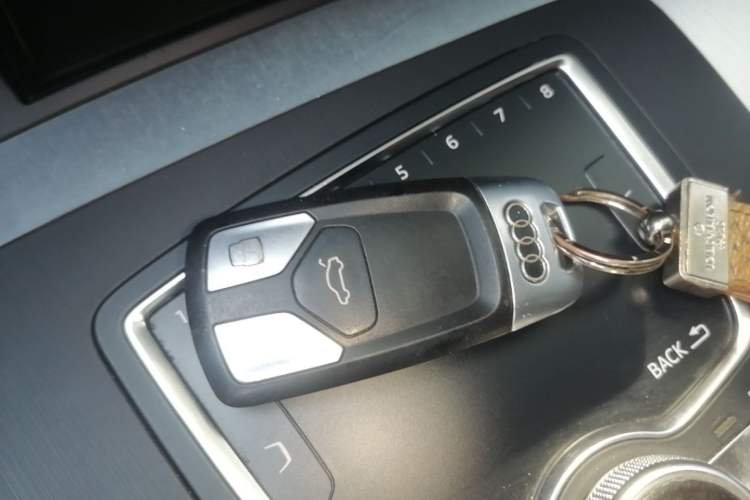 Used Audi Q5L 2018 40 TFSI Prestige Fashion Edition China V Interior 1