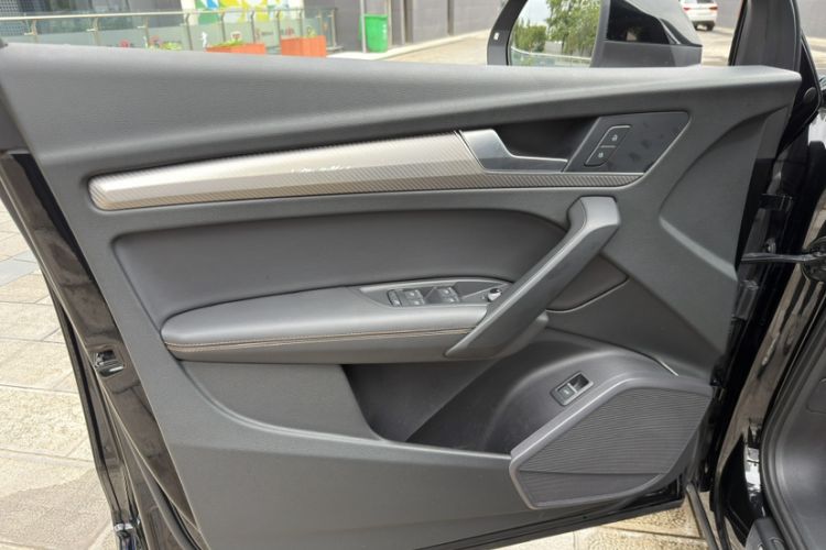 Used Audi Q5L 2018 45 TFSI Prestige Fashion Edition China VI Emission Standard Interior 1
