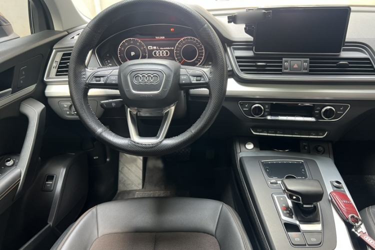 Used Audi Q5L 2018 40 TFSI Prestige Fashion Edition China VI Interior 1