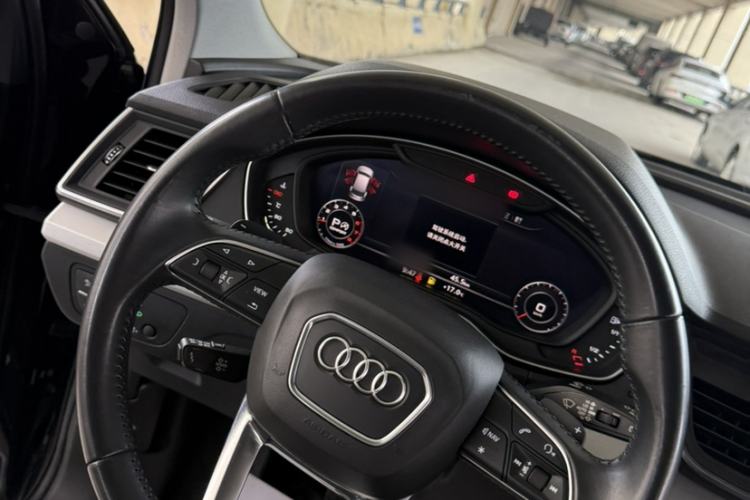 Used Audi Q5L 2018 40 TFSI Prestige Fashion Edition China VI Interior 10