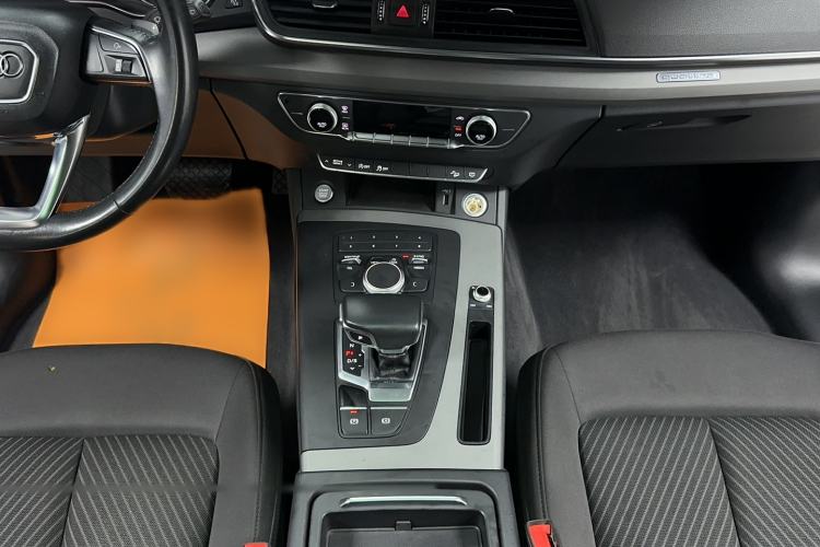 Used Audi Q5L 2018 40 TFSI Prestige Edition China V Interior 12