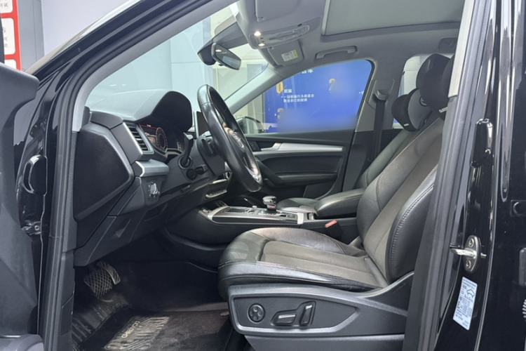 Used Audi Q5L 2018 40 TFSI Prestige Fashion Edition China V Interior 2