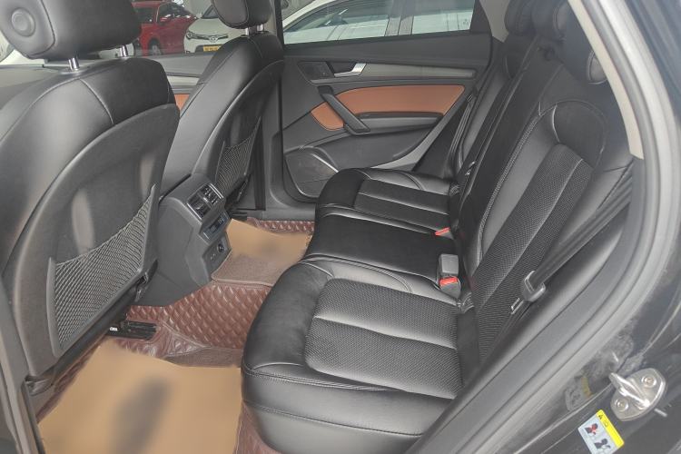 Used Audi Q5L 2018 40 TFSI Prestige Edition China V Interior 2
