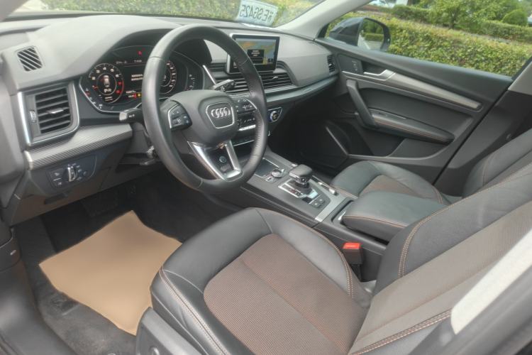 Used Audi Q5L 2018 45 TFSI Prestige Fashion Edition China VI Emission Standard Interior 2