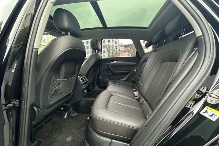 Used Audi Q5L 2018 40 TFSI Prestige Edition China VI Emission Standard Interior 3